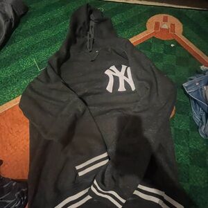 Genuine Merchandise Black and White Women's Sweater